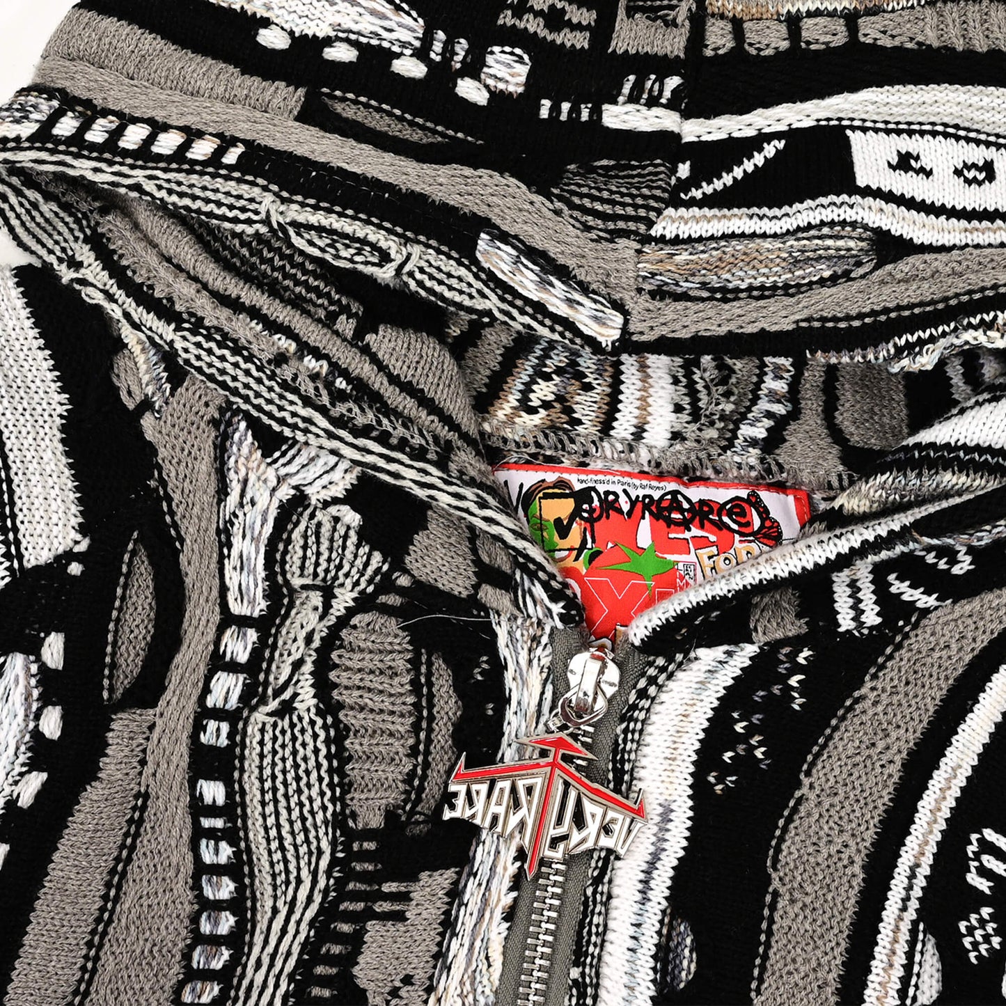 Metallic/Mummy