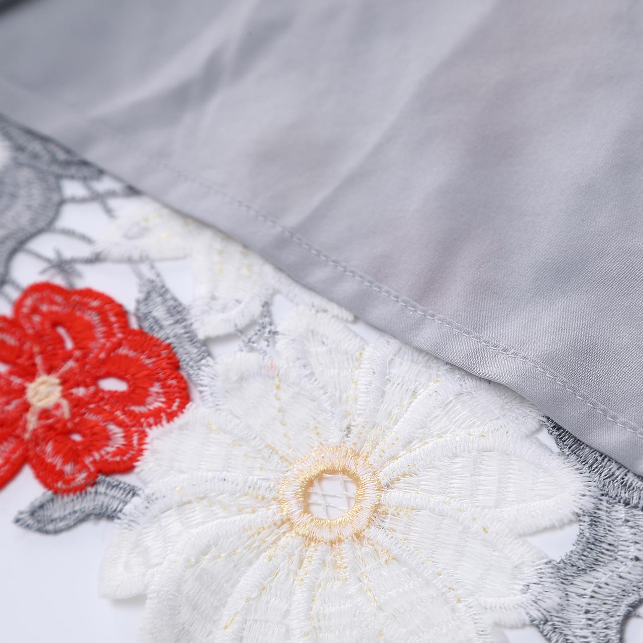 Ashen Petal Grove [guipure shirt]